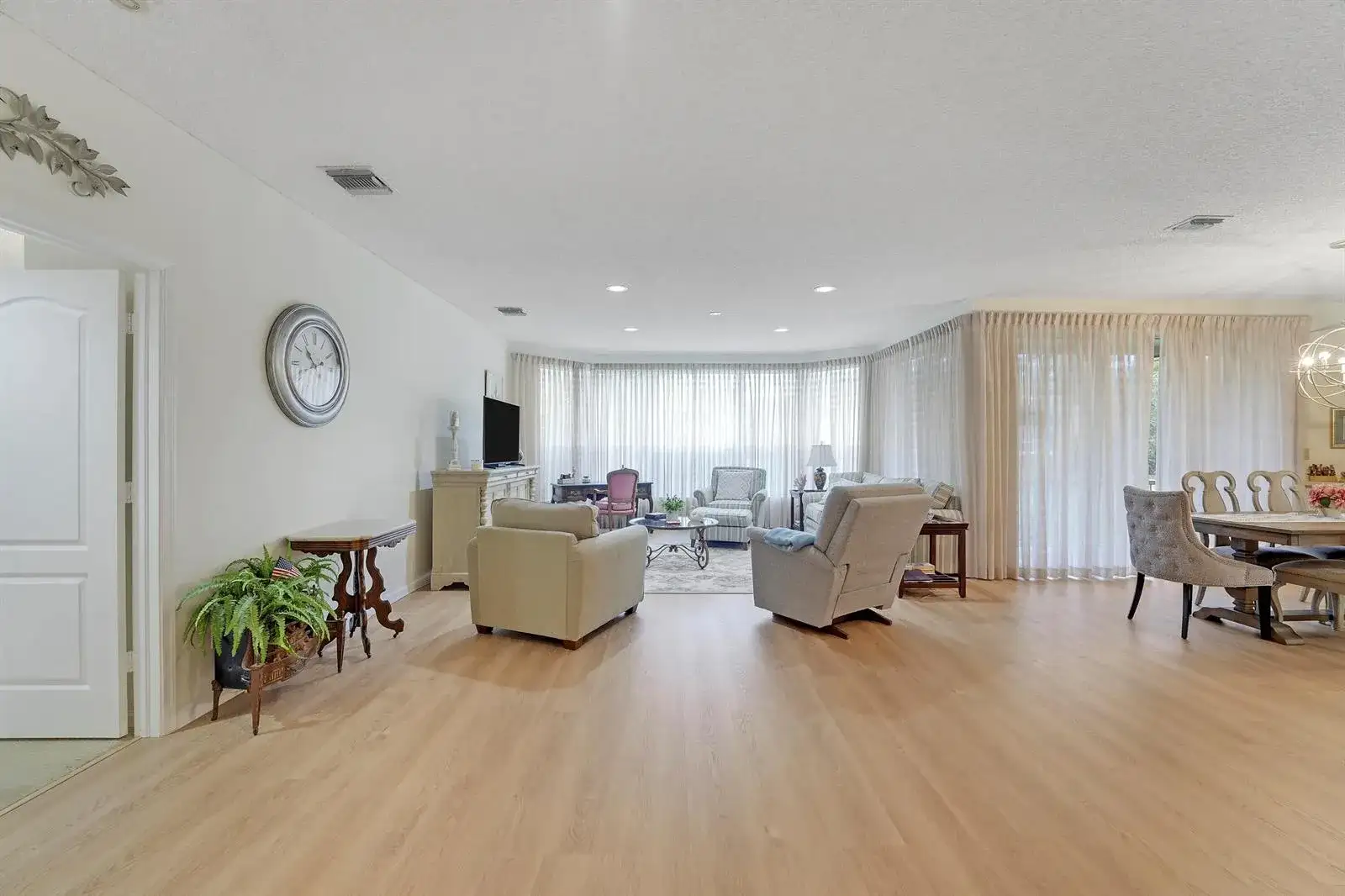 110 Legendary Circle, Palm Beach Gardens FL 33418 photo 3