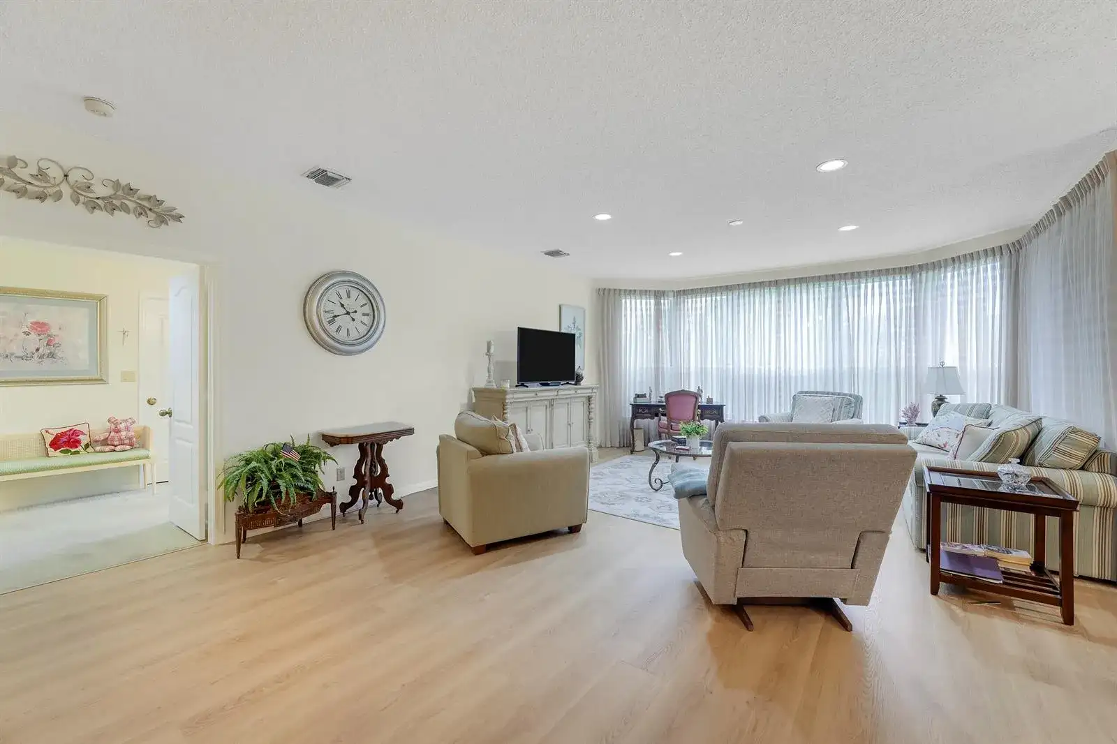110 Legendary Circle, Palm Beach Gardens FL 33418 photo 4