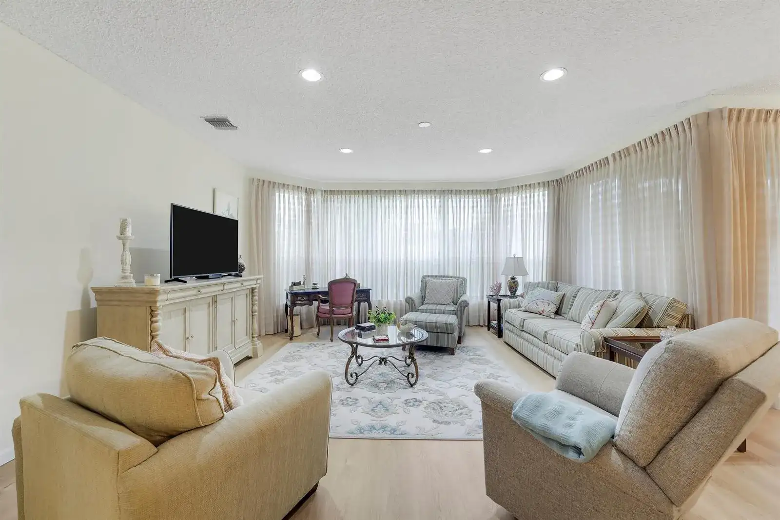 110 Legendary Circle, Palm Beach Gardens FL 33418 photo 5
