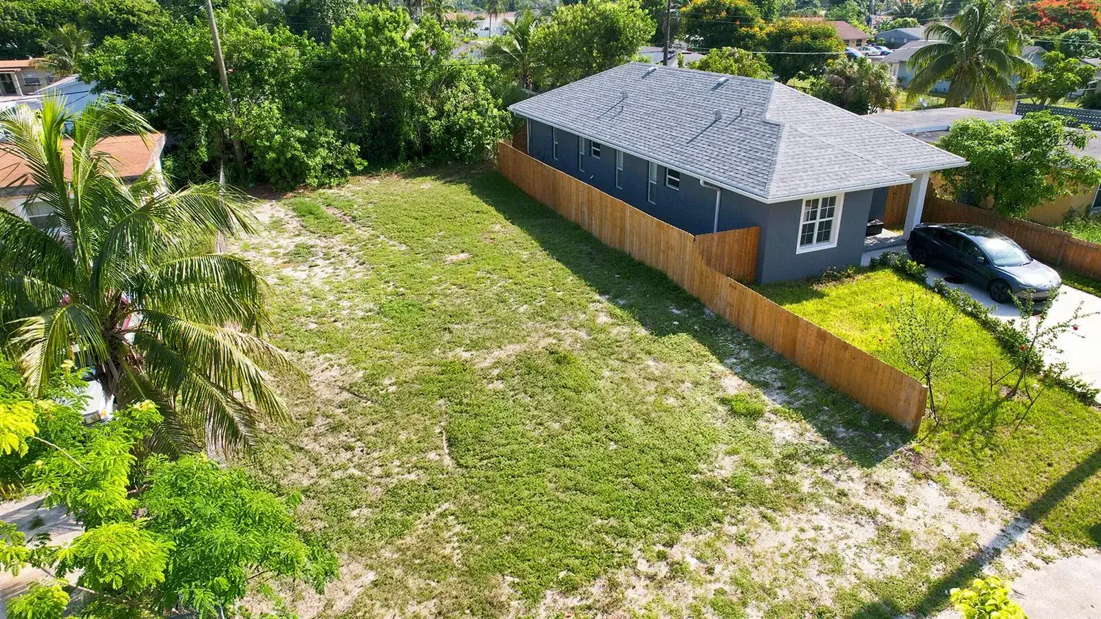 1141 Peak Road, Lake Worth FL 33462 photo 2