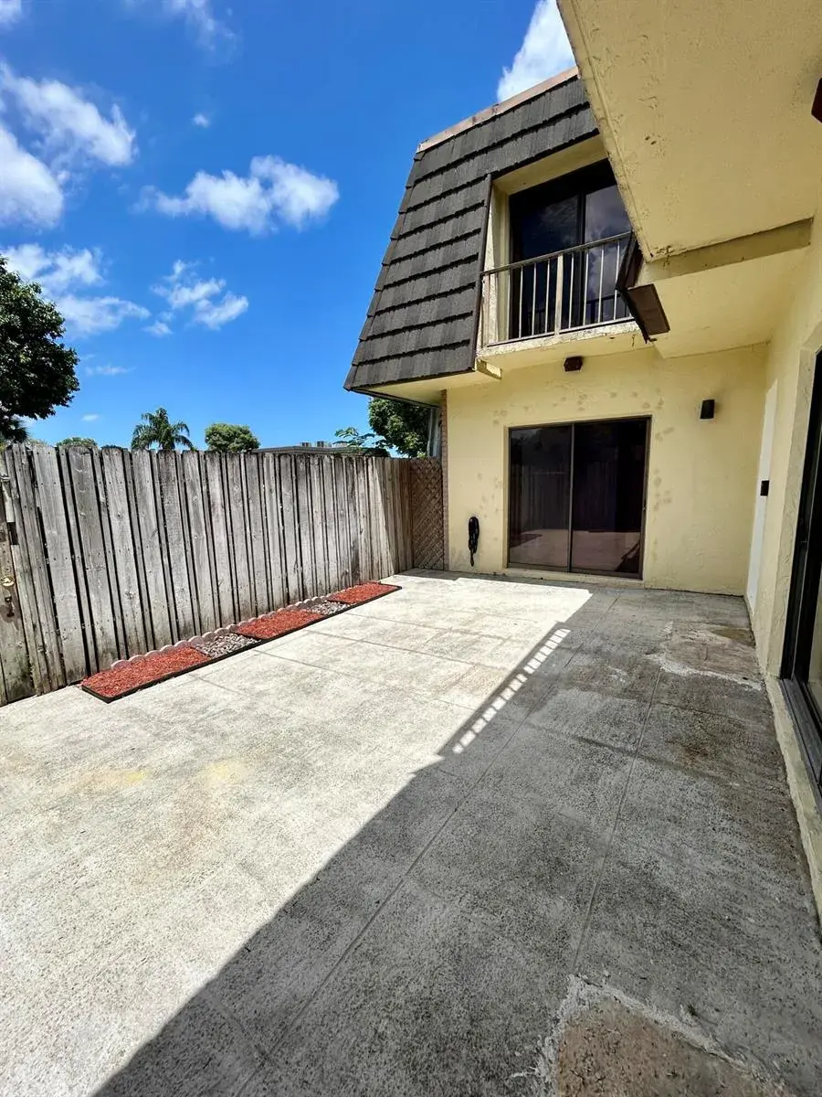 4606 Cherry Road, West Palm Beach FL 33417