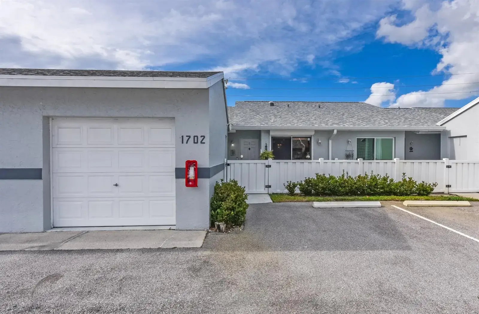2641 W Gately Drive W # 1702, West Palm Beach FL 33415