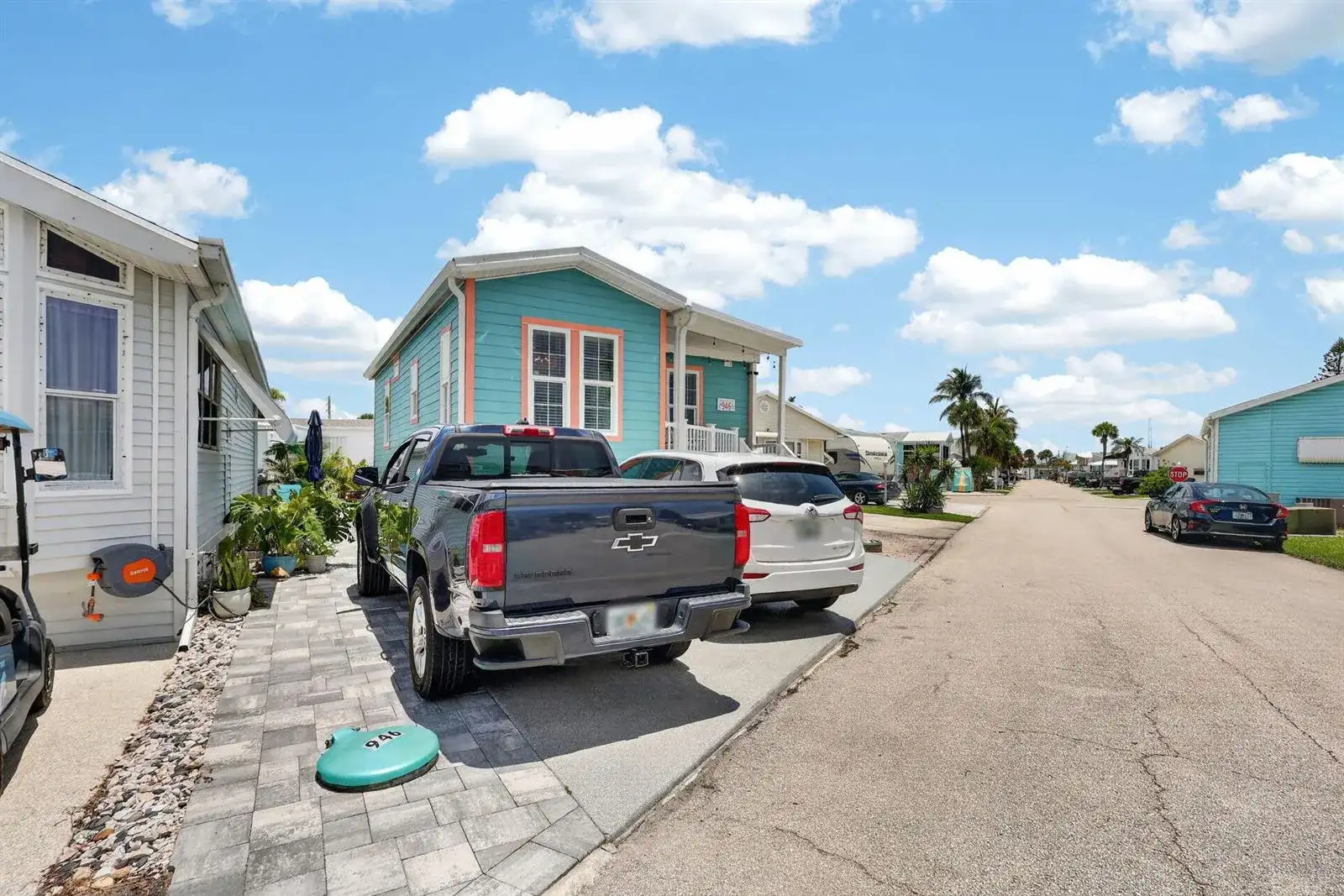 946 Nettles Boulevard, Jensen Beach FL 34957 photo 2
