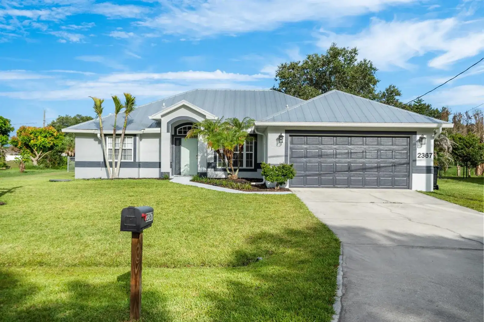 2367 SE Rock Springs Drive, Port St. Lucie FL 34952 photo 5