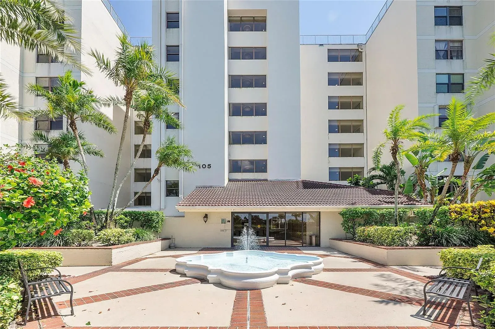 105 Lake Emerald Drive # 406, Oakland Park FL 33309
