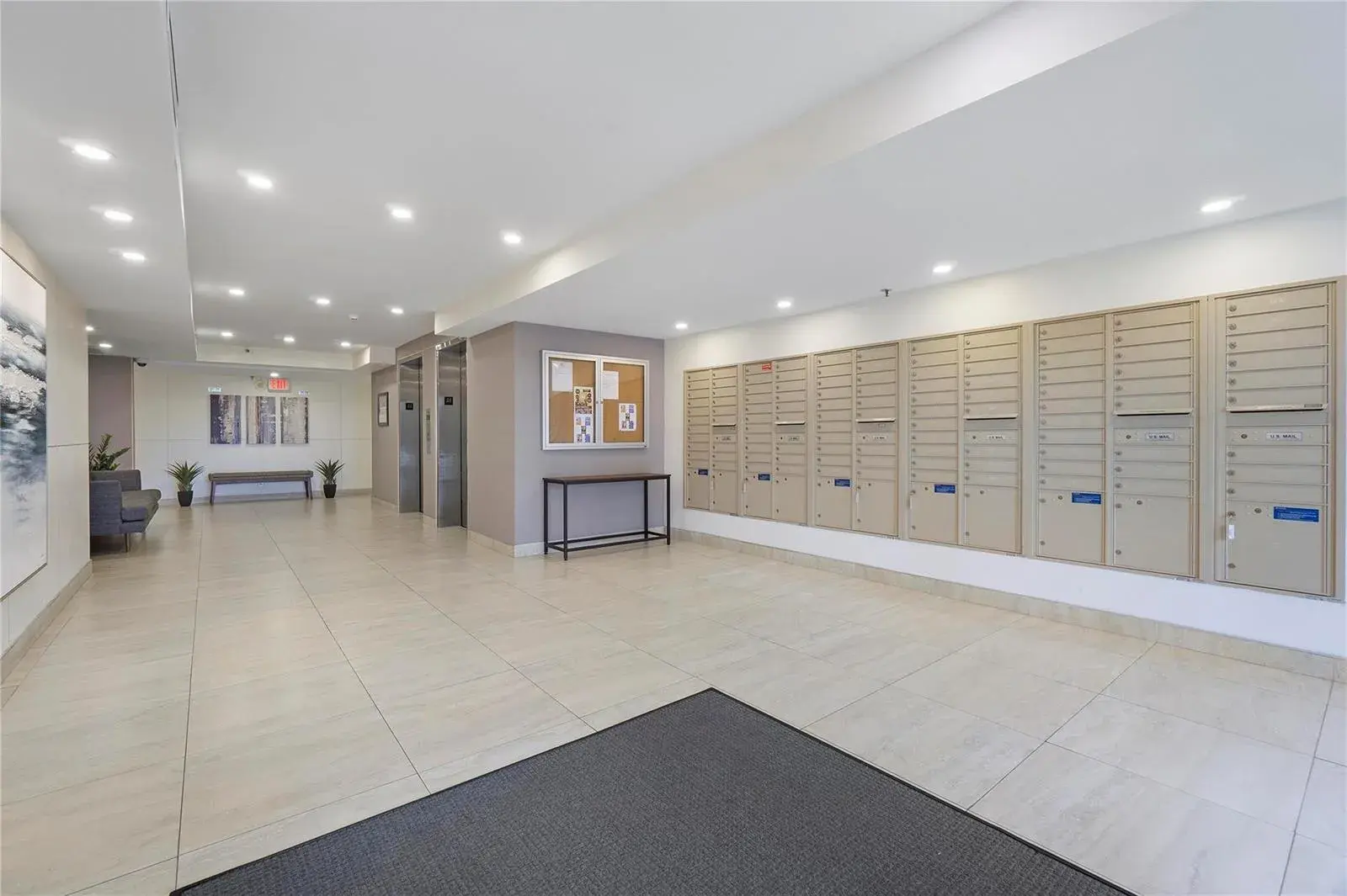 105 Lake Emerald Drive # 406, Oakland Park FL 33309