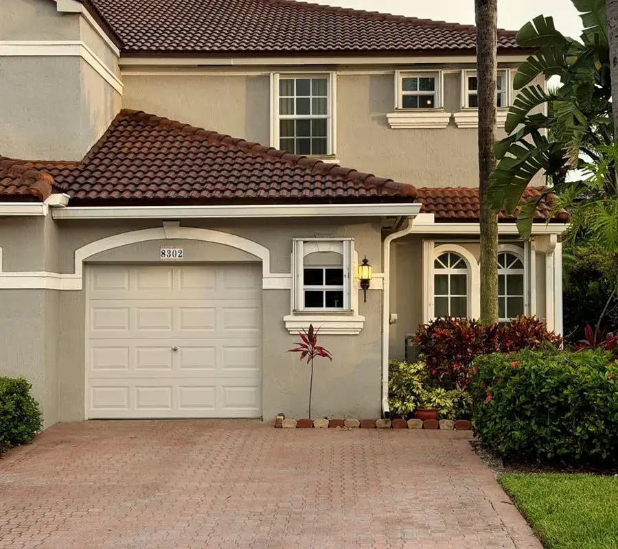 8302 VĂa Serena, Boca Raton FL 33433