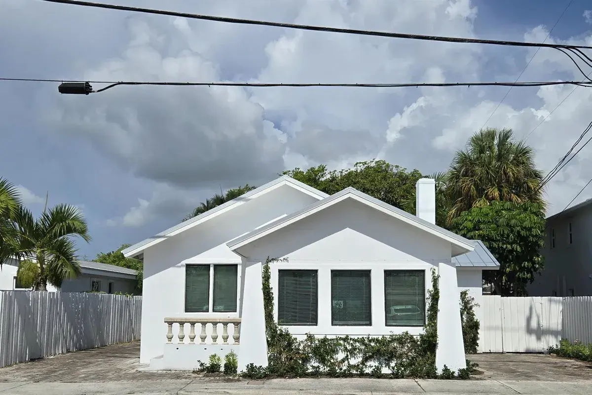 3809 S Olive Avenue, West Palm Beach FL 33405