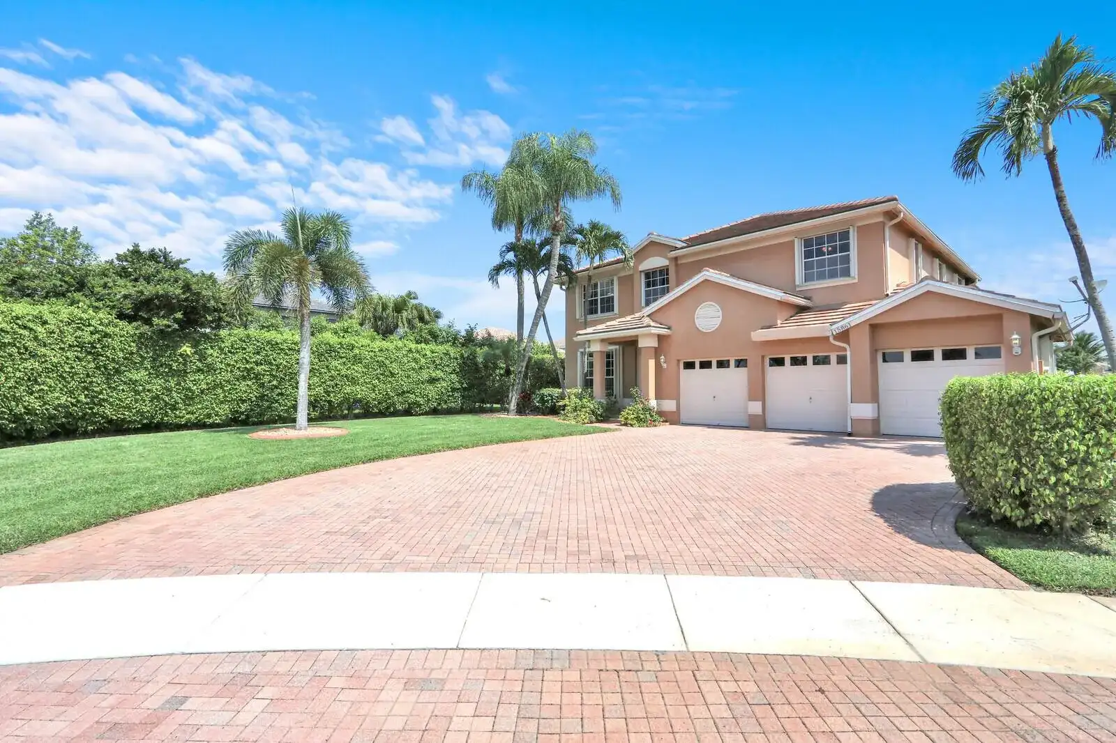 15861 Lisbon Court, Wellington FL 33414 photo 3