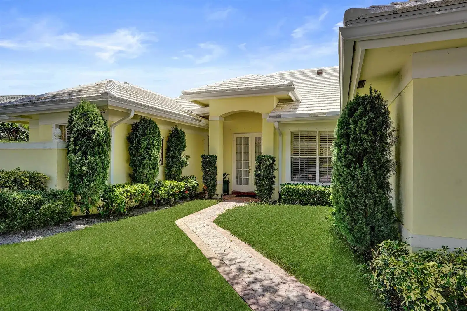 2760 Tecumseh Drive, West Palm Beach FL 33409 photo 5