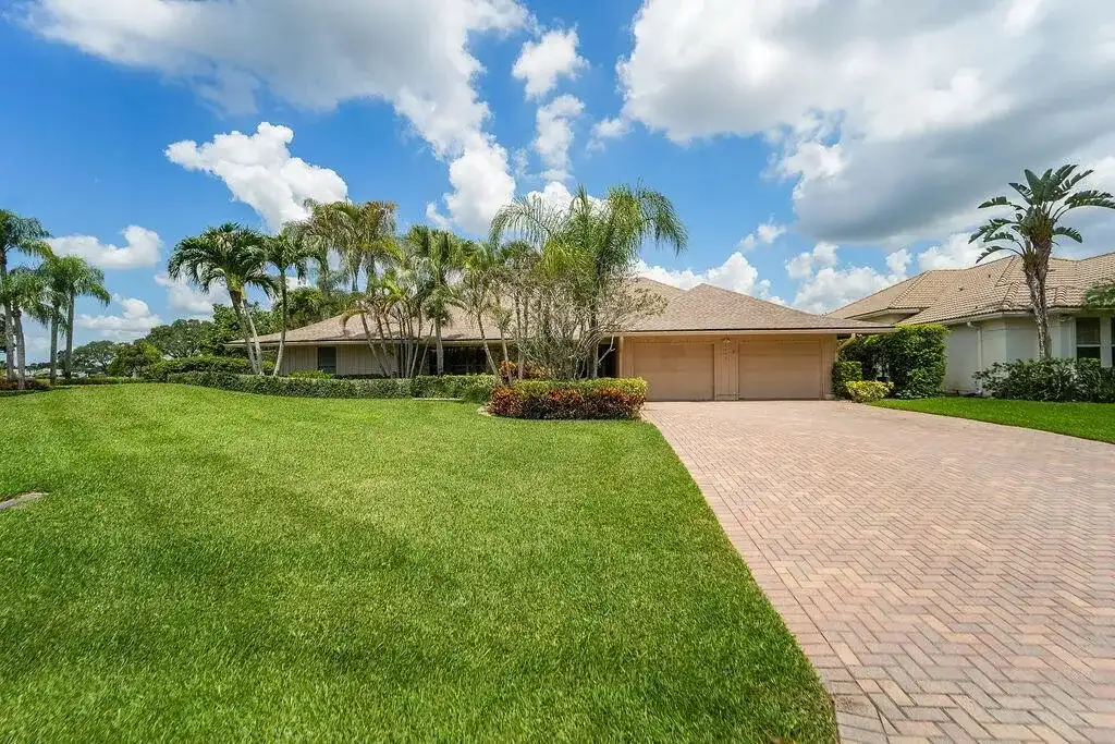 6499 Brandon Street, Palm Beach Gardens FL 33418