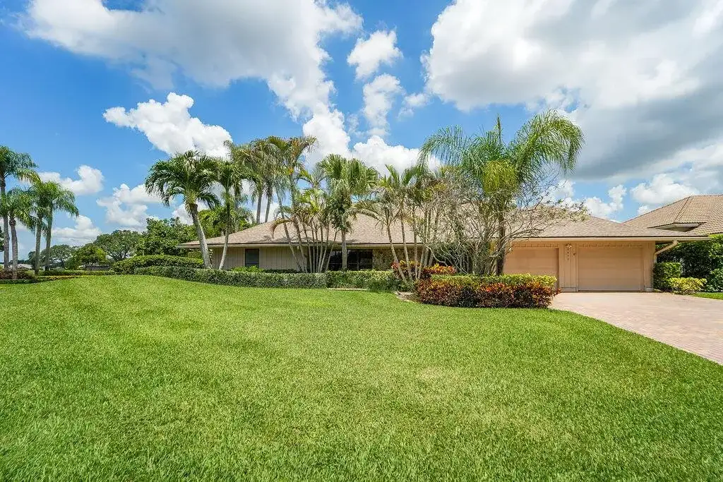 6499 Brandon Street, Palm Beach Gardens FL 33418 photo 2