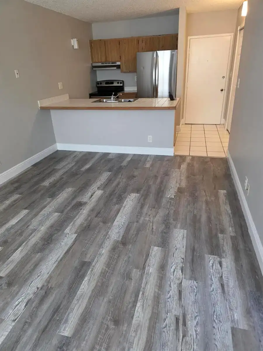 2401 Riverside Drive # b, Coral Springs FL 33065