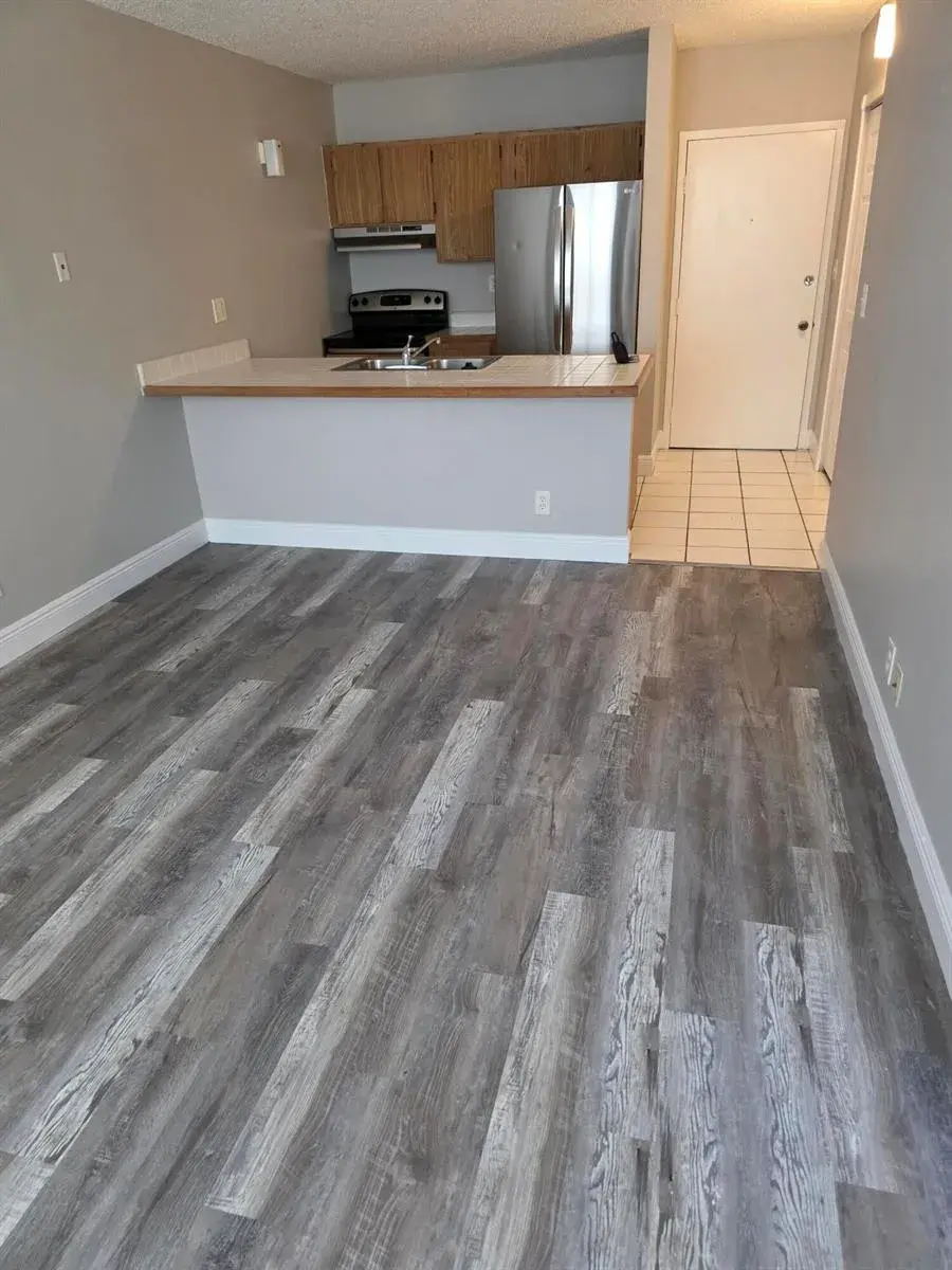 2401 Riverside Drive # b, Coral Springs FL 33065