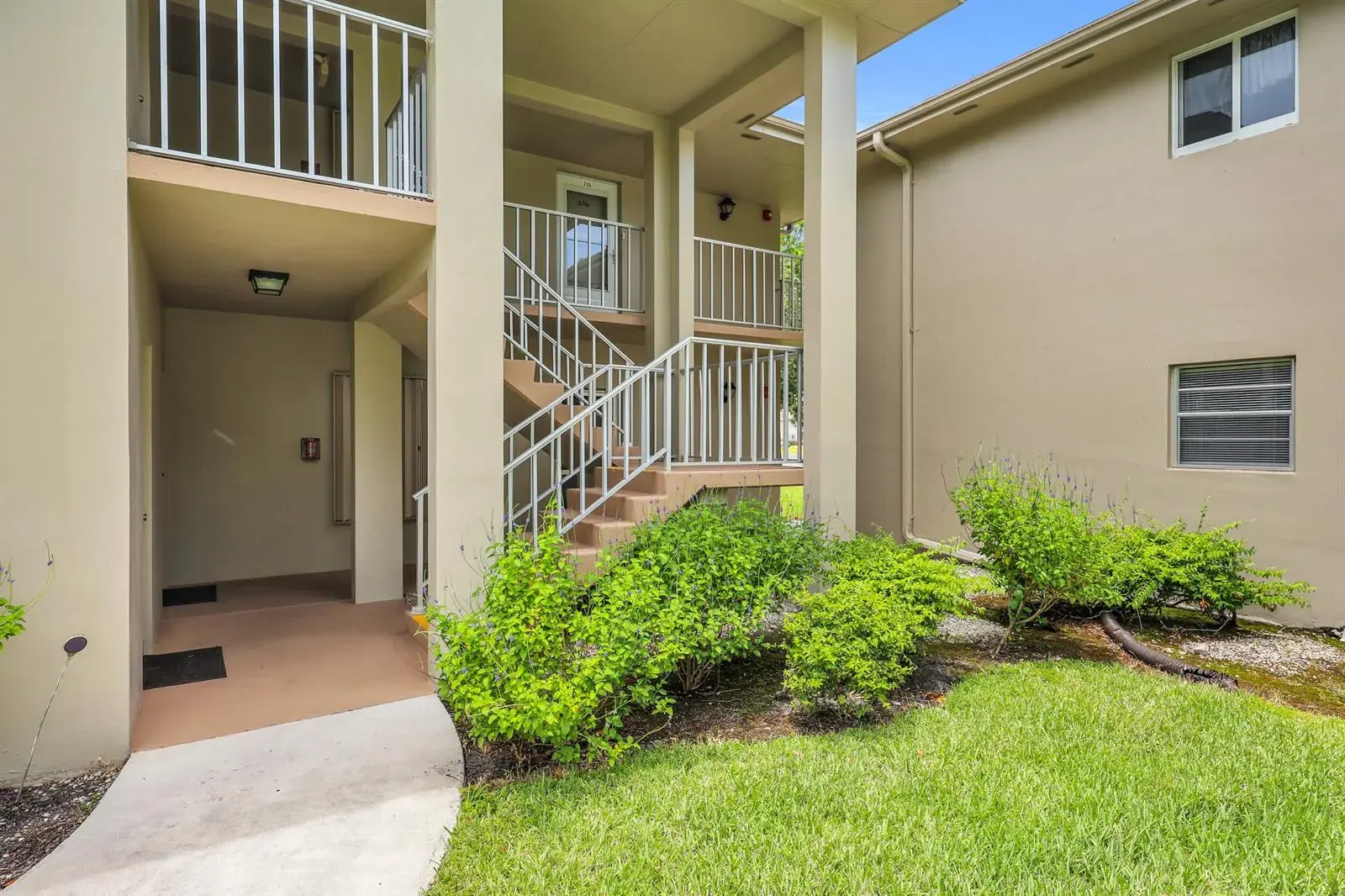 31 Lake Vista Trail # 205, Port St. Lucie FL 34952
