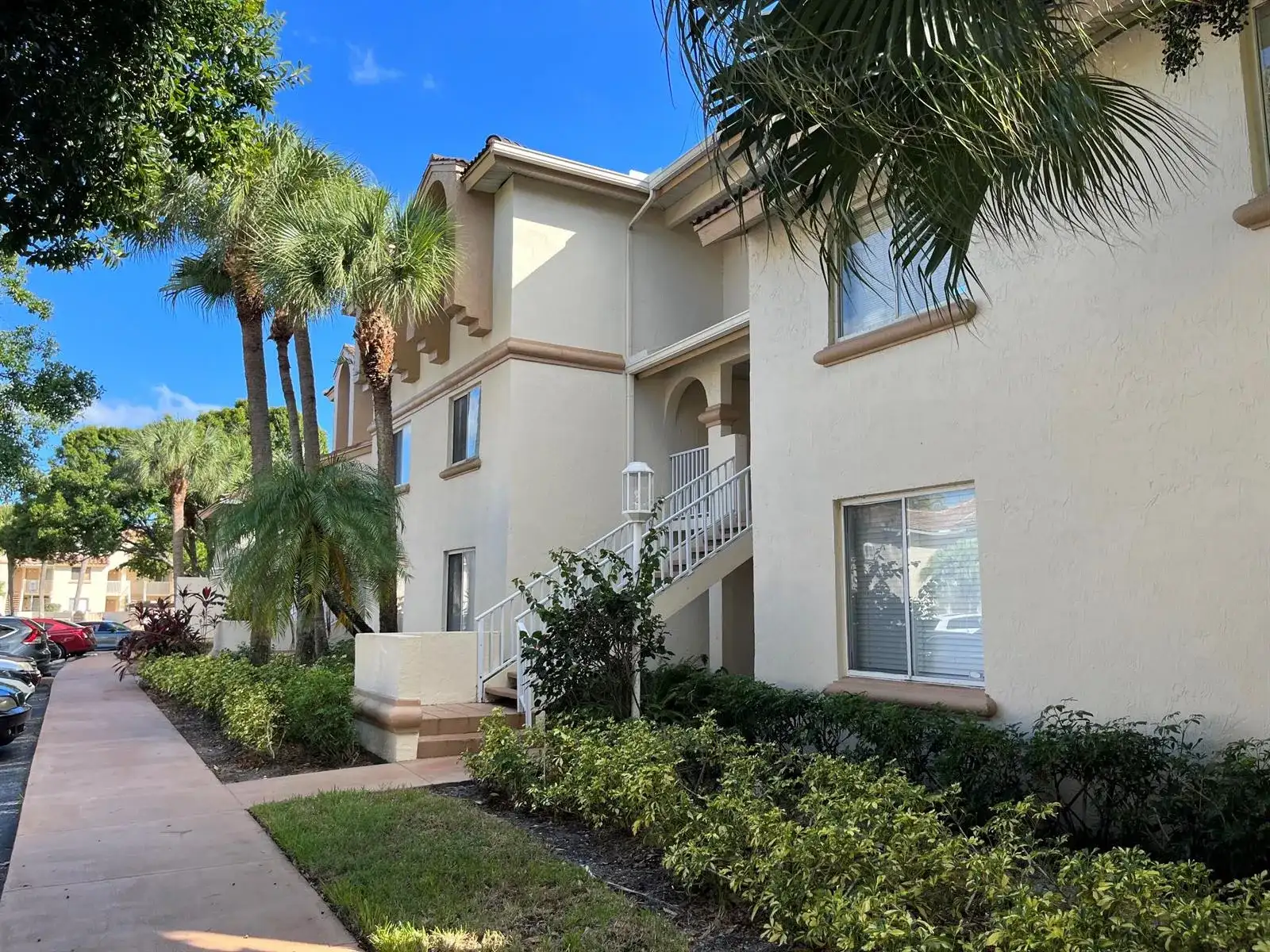 18106 Glenmoor Drive, West Palm Beach FL 33409 photo 2