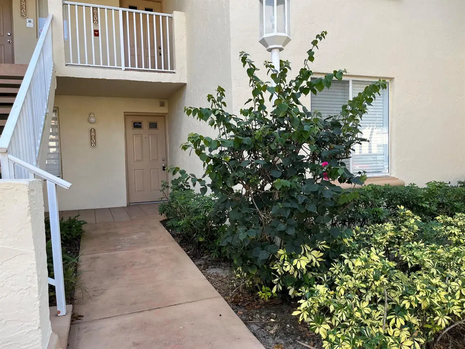 18106 Glenmoor Drive, West Palm Beach FL 33409 photo 4