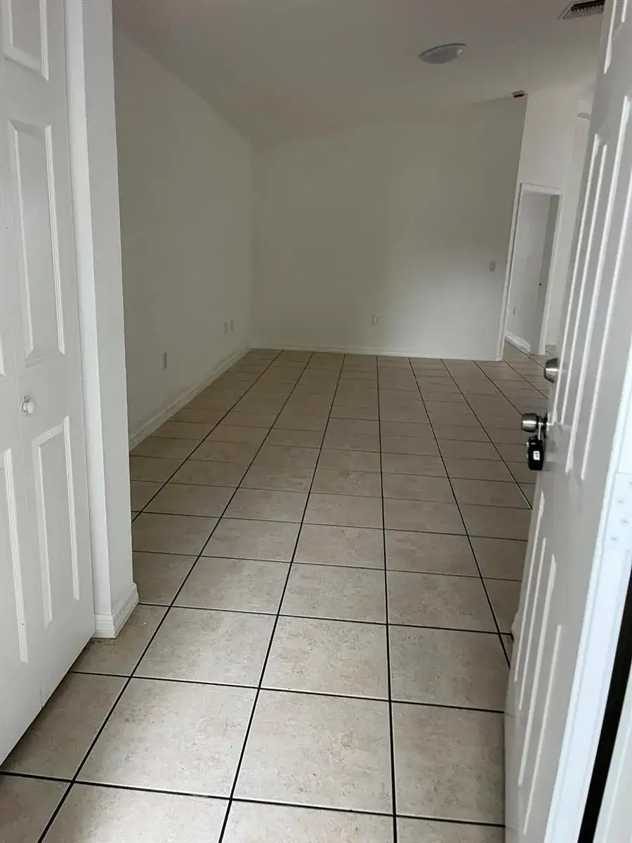 3049 SE 38th Avenue, Okeechobee FL 34974 photo 3
