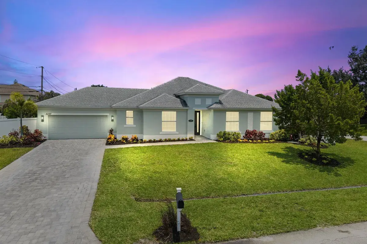 4497 SW Farmington Street, Port St. Lucie FL 34953