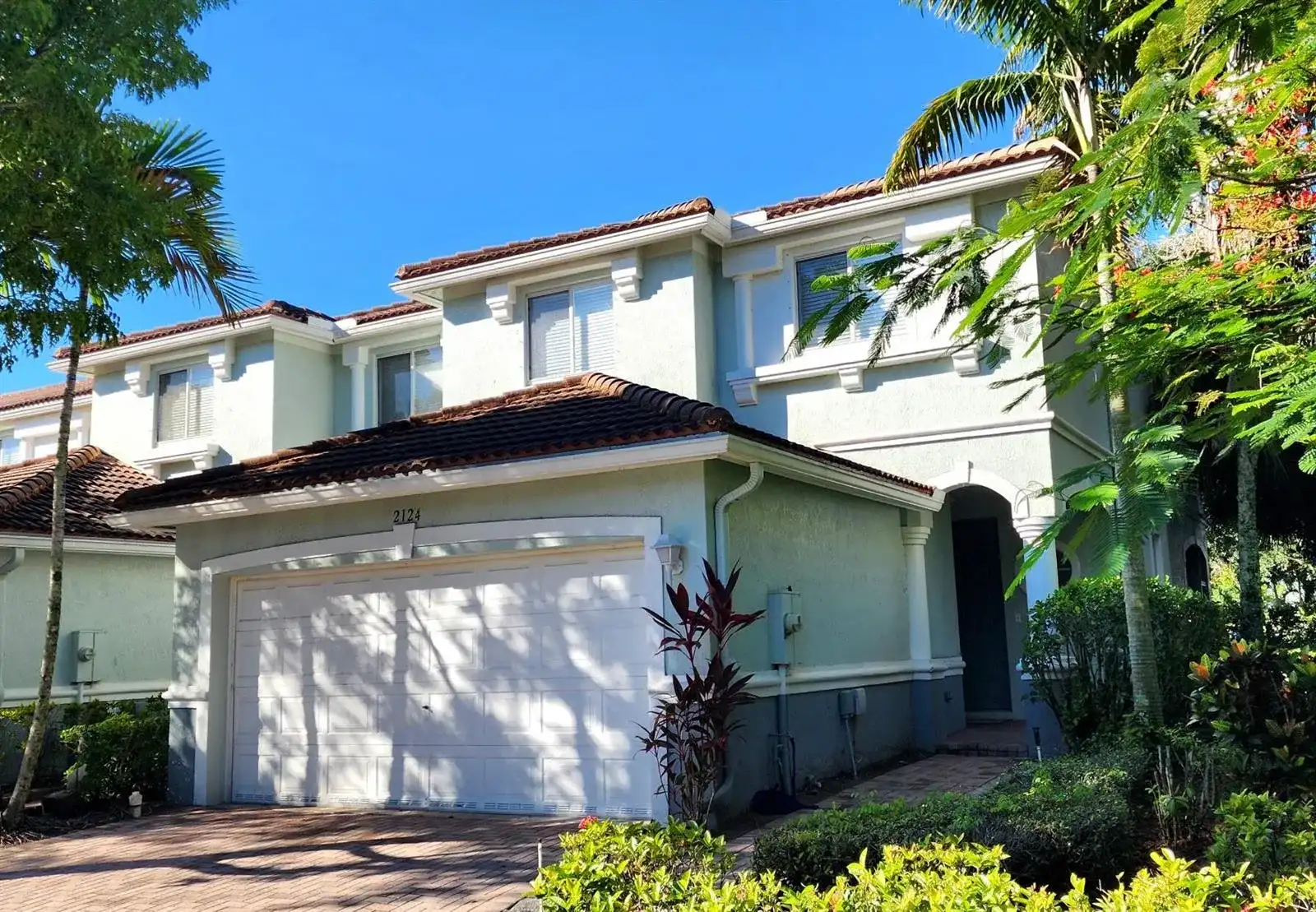 2124 Oakmont Drive, Riviera Beach FL 33404