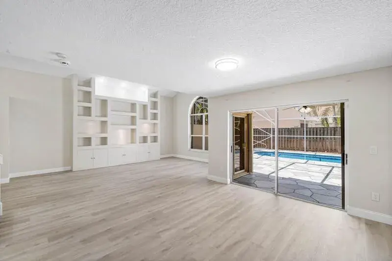 10425 Buena Ventura Drive, Boca Raton FL 33498