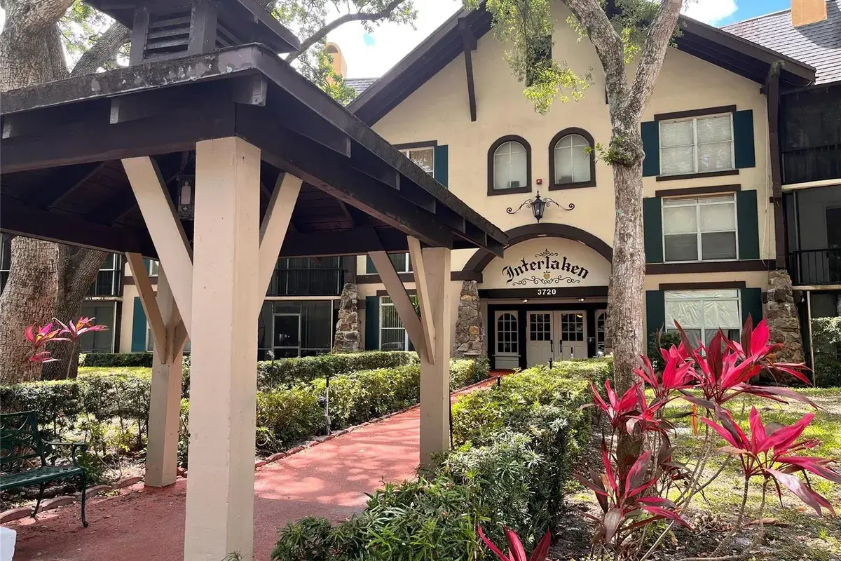3720 Inverrary Drive # 3k, Lauderhill FL 33319