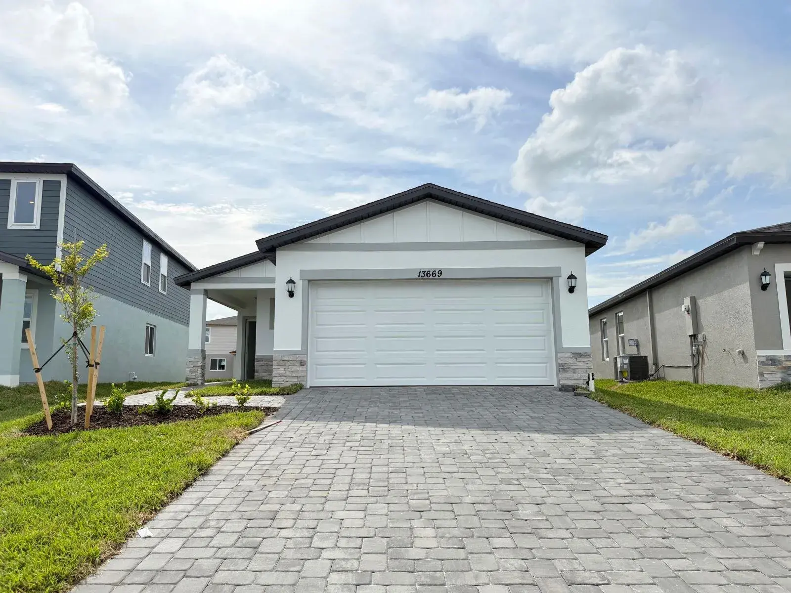 13669 SW Vine Drive, FL 34956