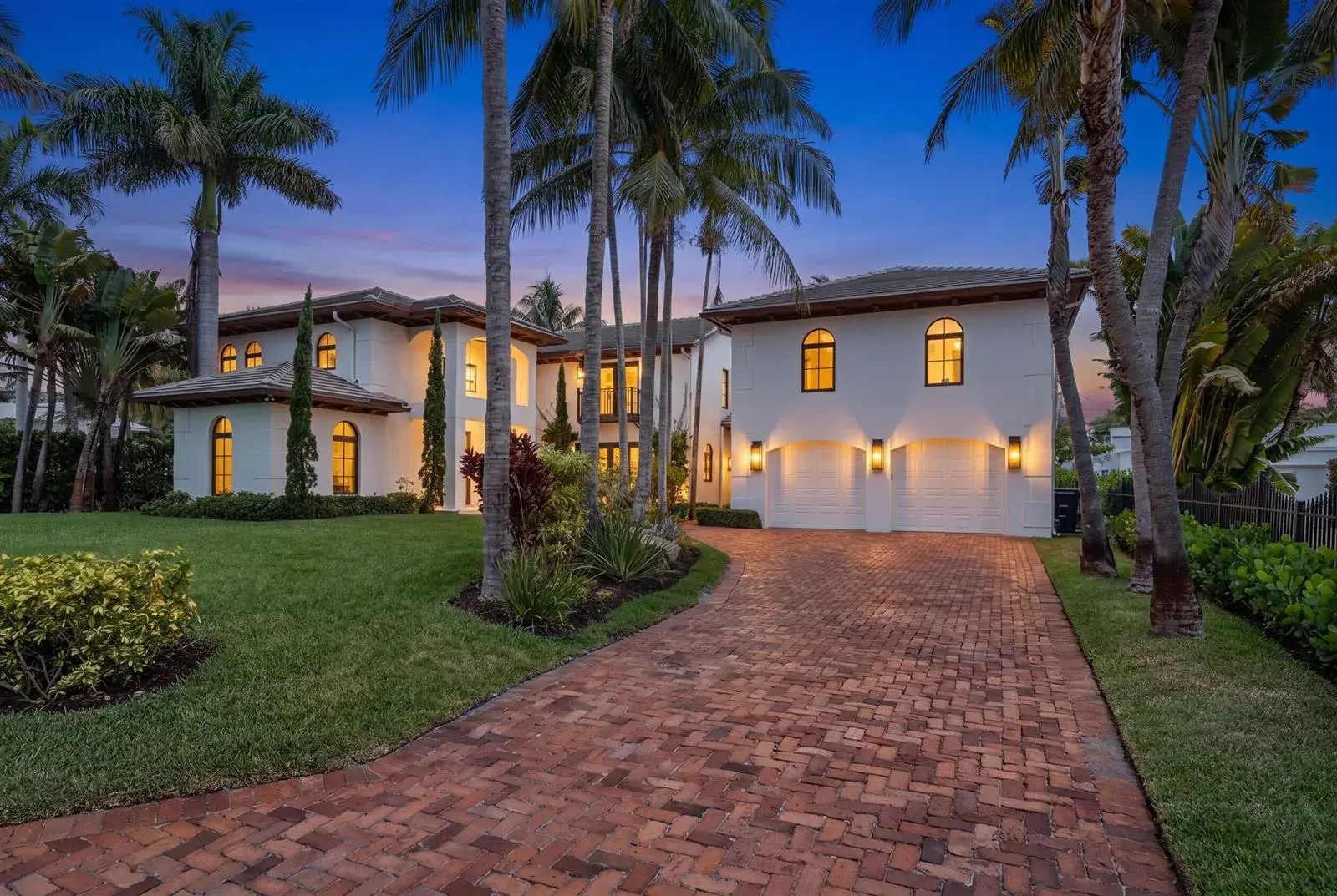 257 E Lakewood Road, West Palm Beach FL 33405