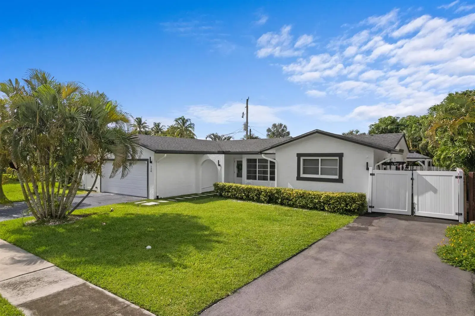 124 Oregon Lane, Boca Raton FL 33487
