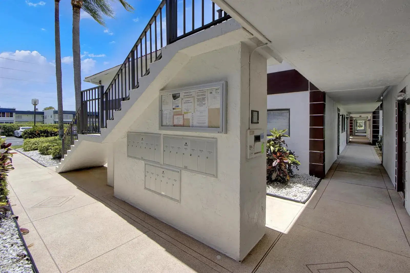 15451 Pembridge Drive # 206, Delray Beach FL 33484 photo 3