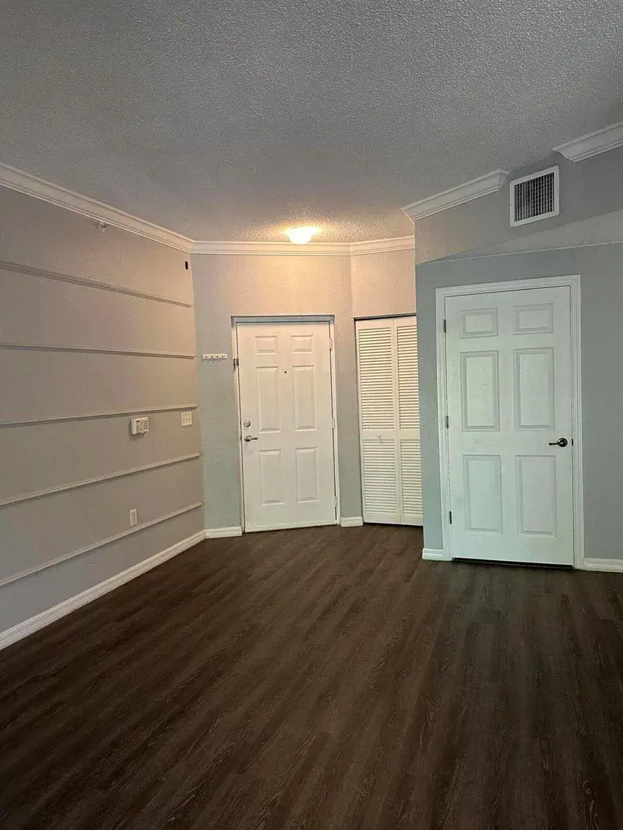 2730 Anzio Court # 303, Palm Beach Gardens FL 33410
