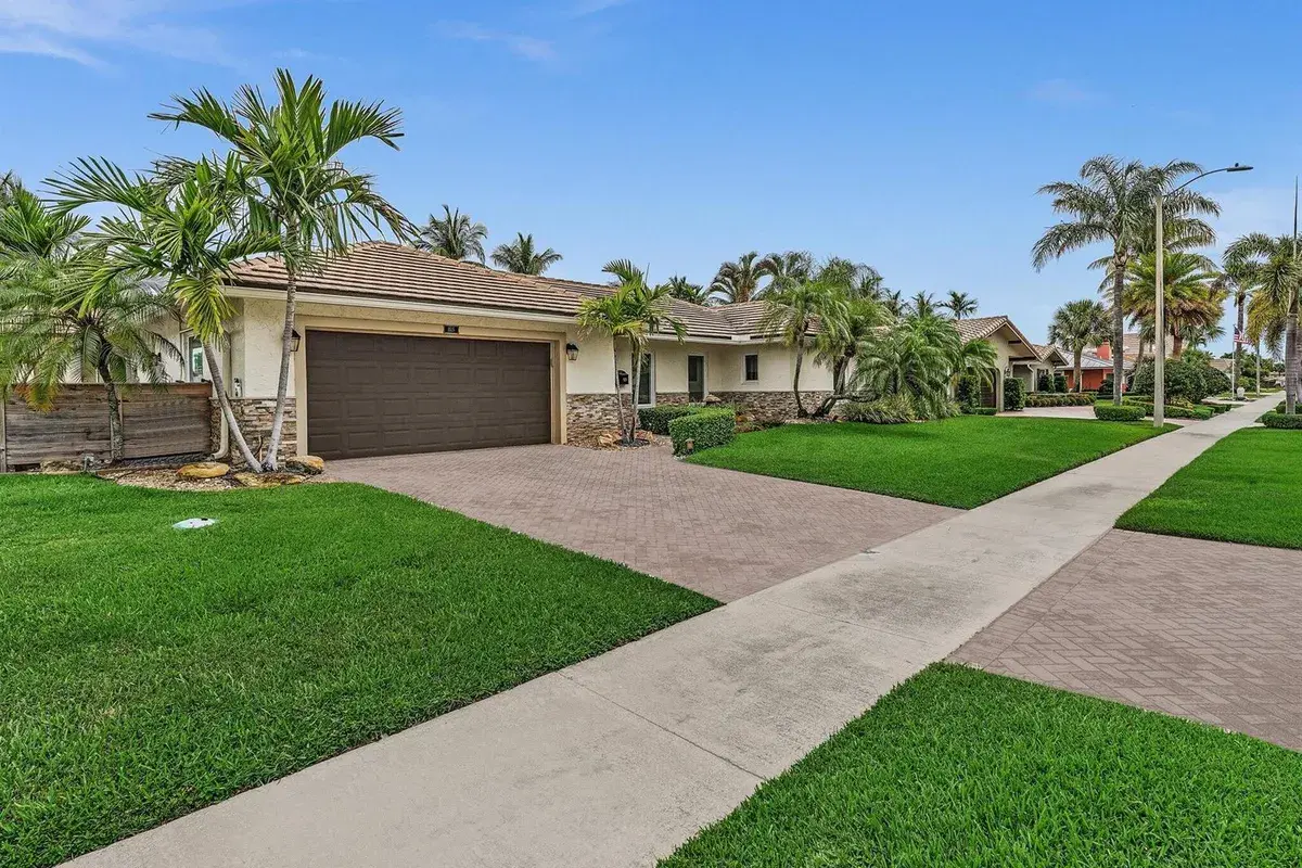 1525 SE 12th Street, Deerfield Beach FL 33441