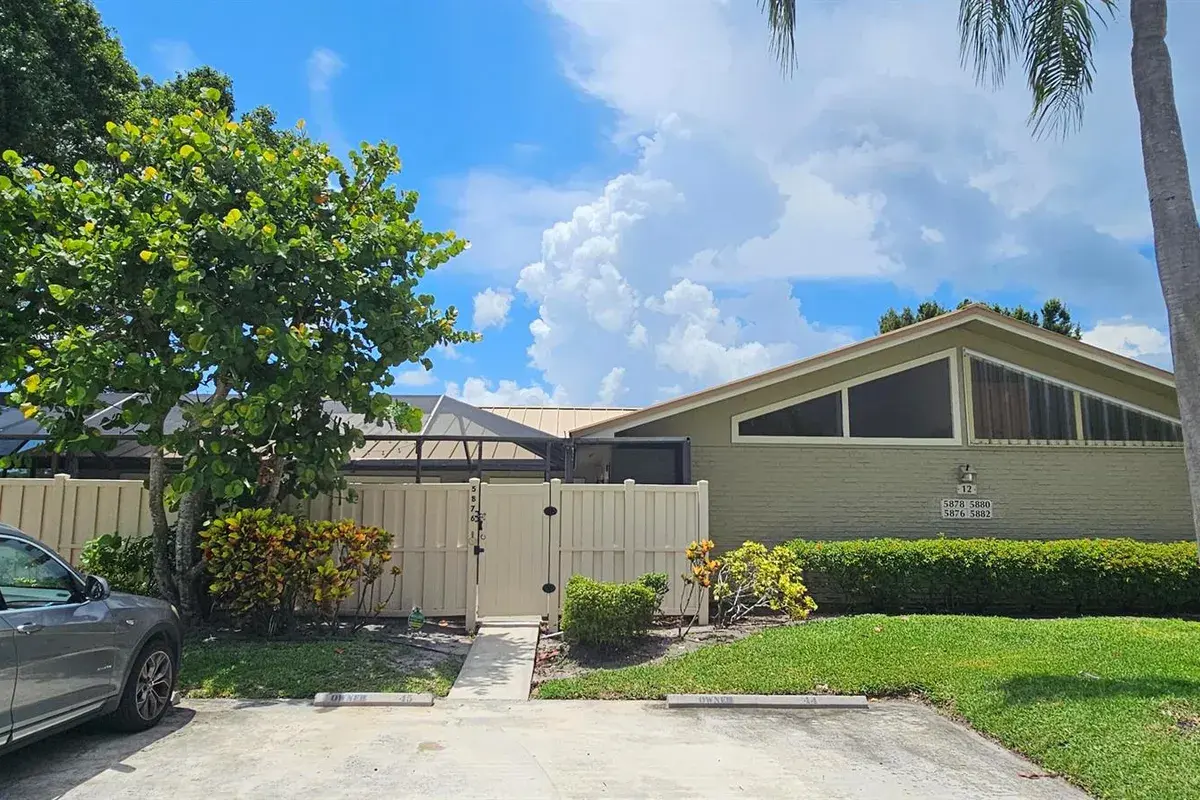 5876 Golden Eagle Circle, Palm Beach Gardens FL 33418