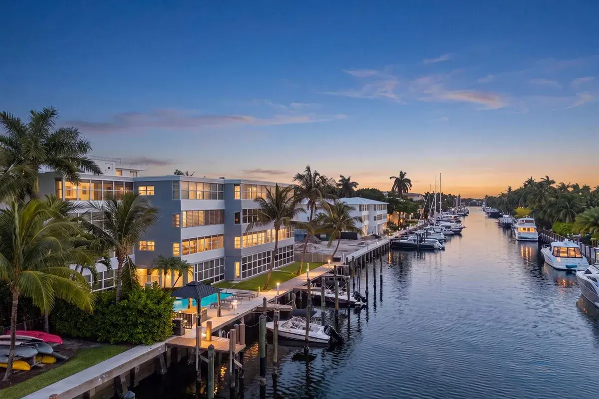 40 Isle Of Venice Drive # 3, Fort Lauderdale FL 33301