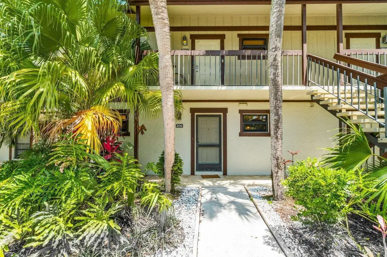 13334 Polo Club Road # 206, Wellington FL 33414 photo 2