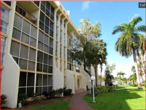 851 Three Islands Boulevard # 105, Hallandale Beach FL 33009 photo 5