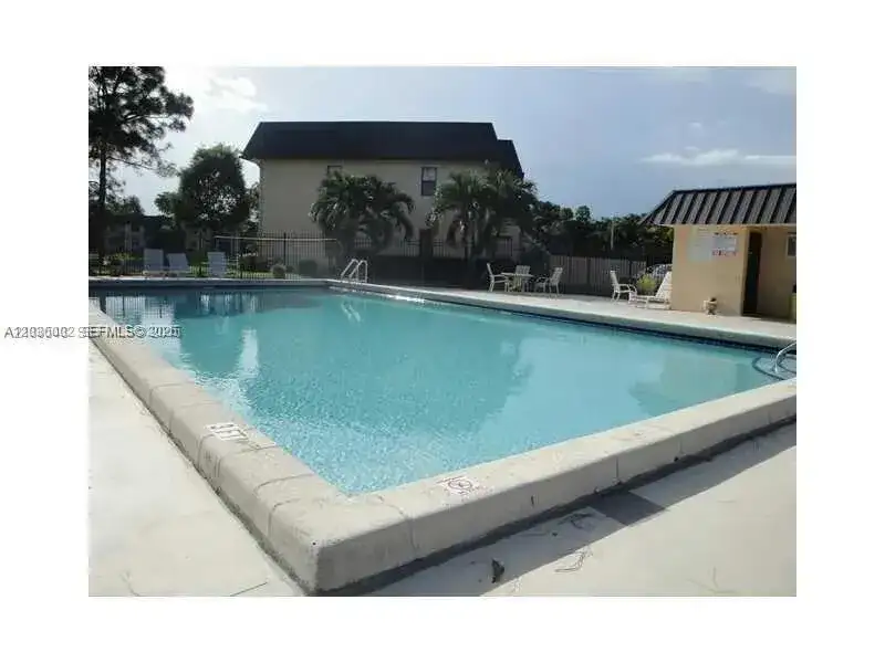 146 NW 91st Avenue NW # 146, Pembroke Pines FL 33024 photo 4