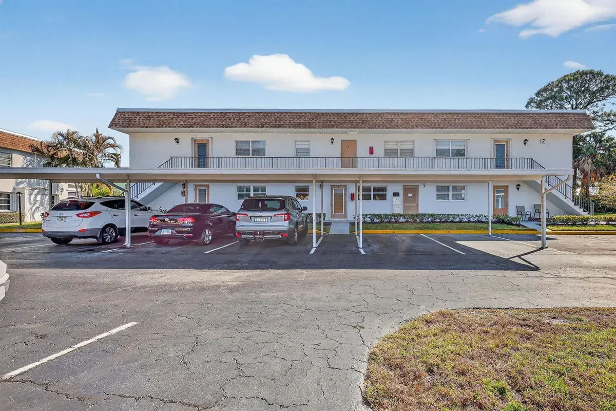 2950 SE Ocean Boulevard # 2, Stuart FL 34996