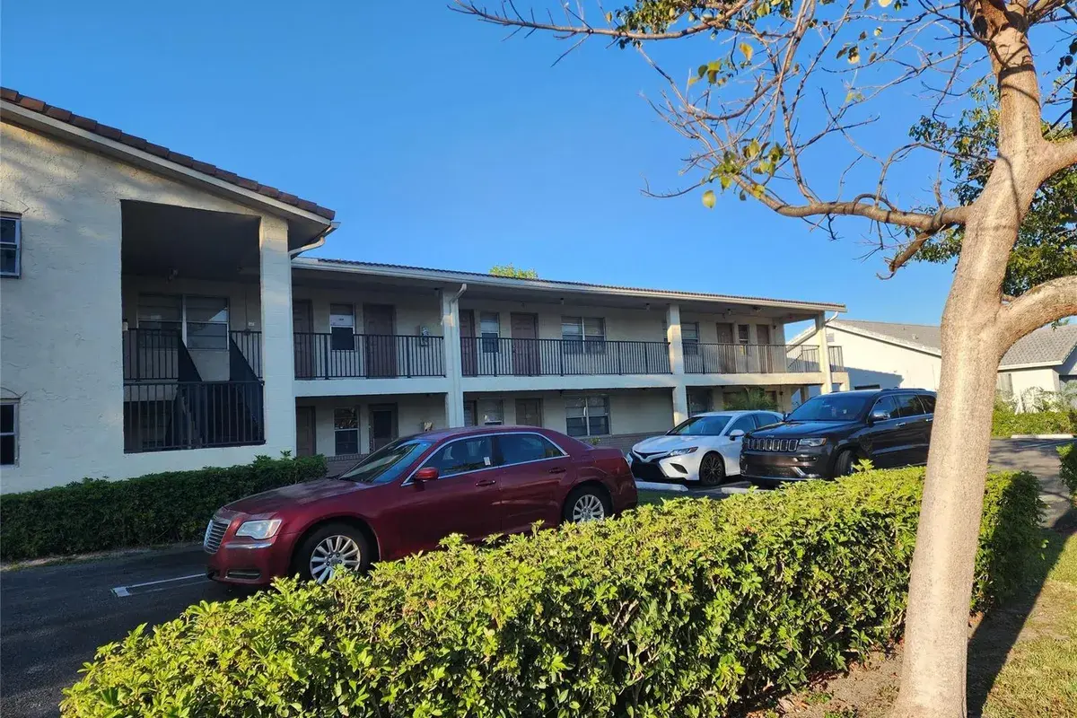 8705 NW 38th Drive # 7b, Coral Springs FL 33065