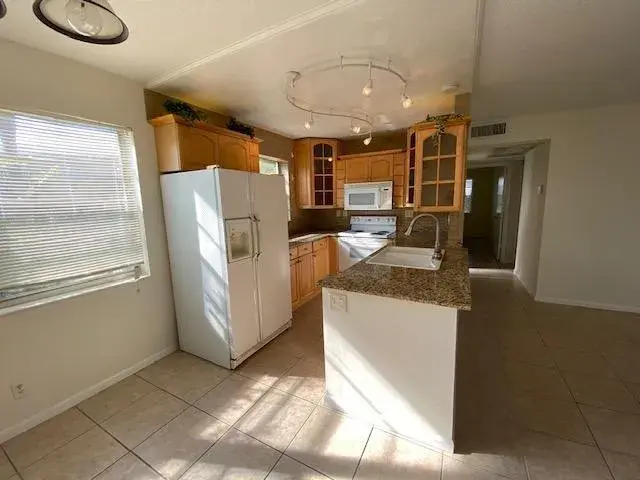 183 Andover H, West Palm Beach FL 33417