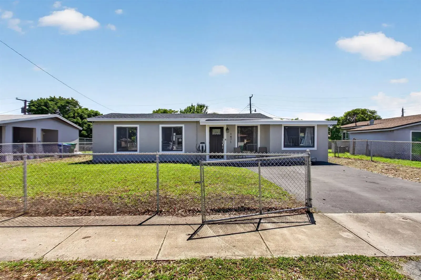 1871 NW 33rd Avenue, Lauderhill FL 33311
