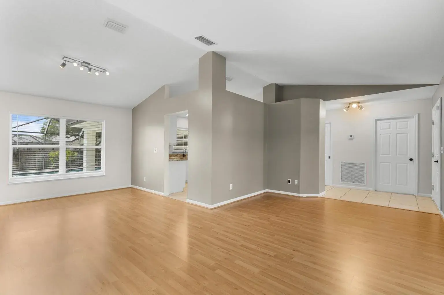 4605 NW Gastonia Street, Port St. Lucie FL 34983