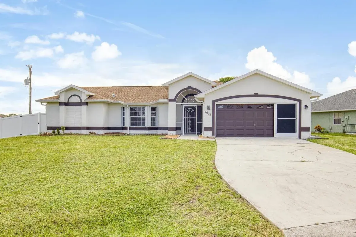 4605 NW Gastonia Street, Port St. Lucie FL 34983