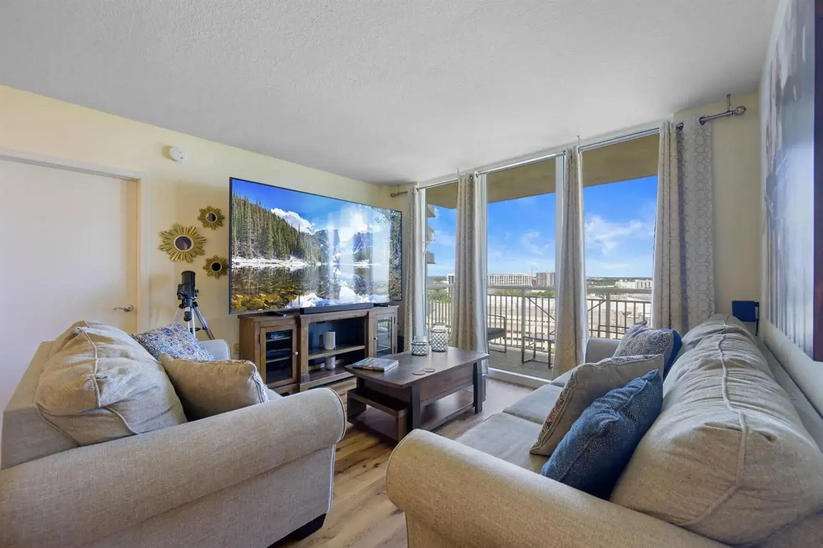 19501 W Country Club Drive # 1412, Aventura FL 33180 photo 2