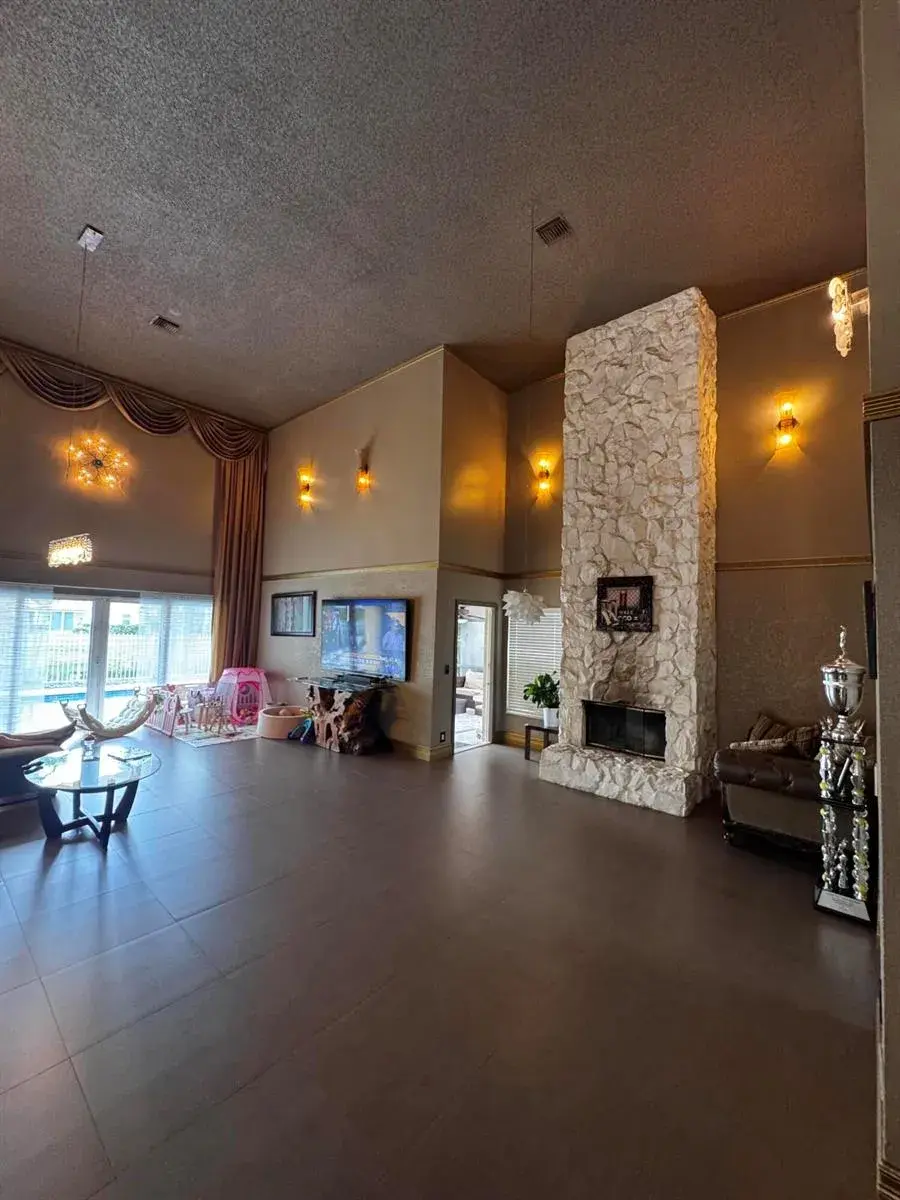 10302 Buena Ventura Drive, Boca Raton FL 33498