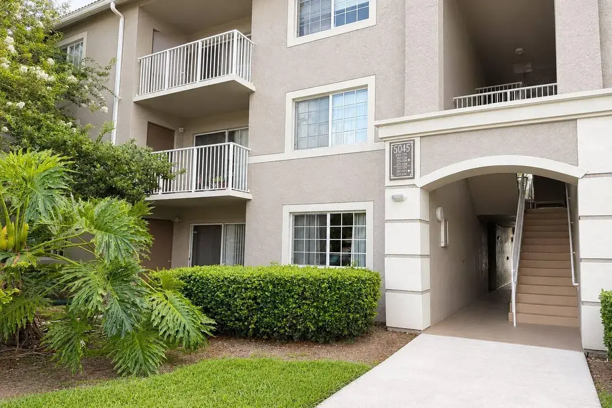 5045 Wiles Road # 105, Coconut Creek FL 33073