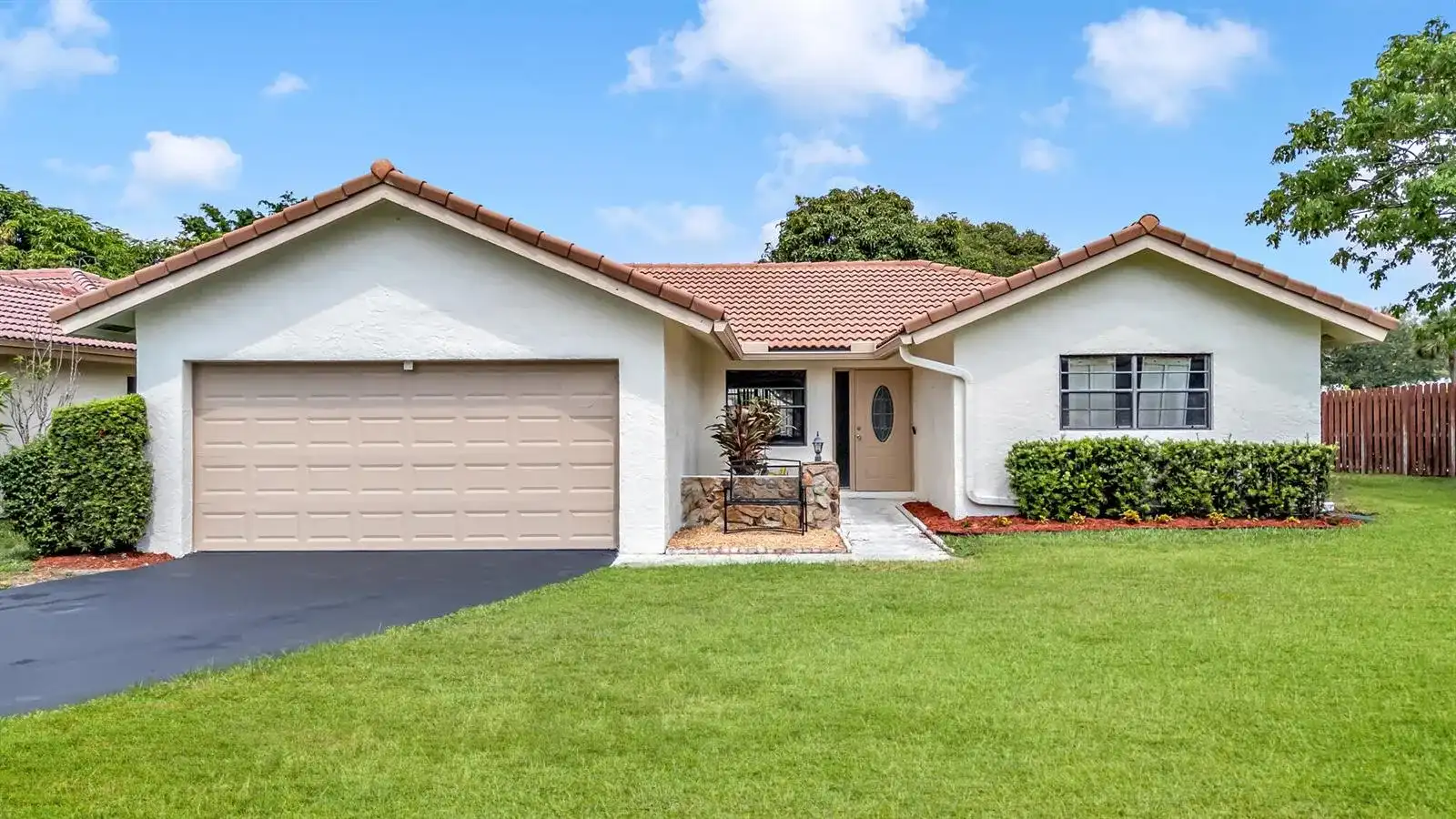 1273 Spring Circle Drive, Coral Springs FL 33071