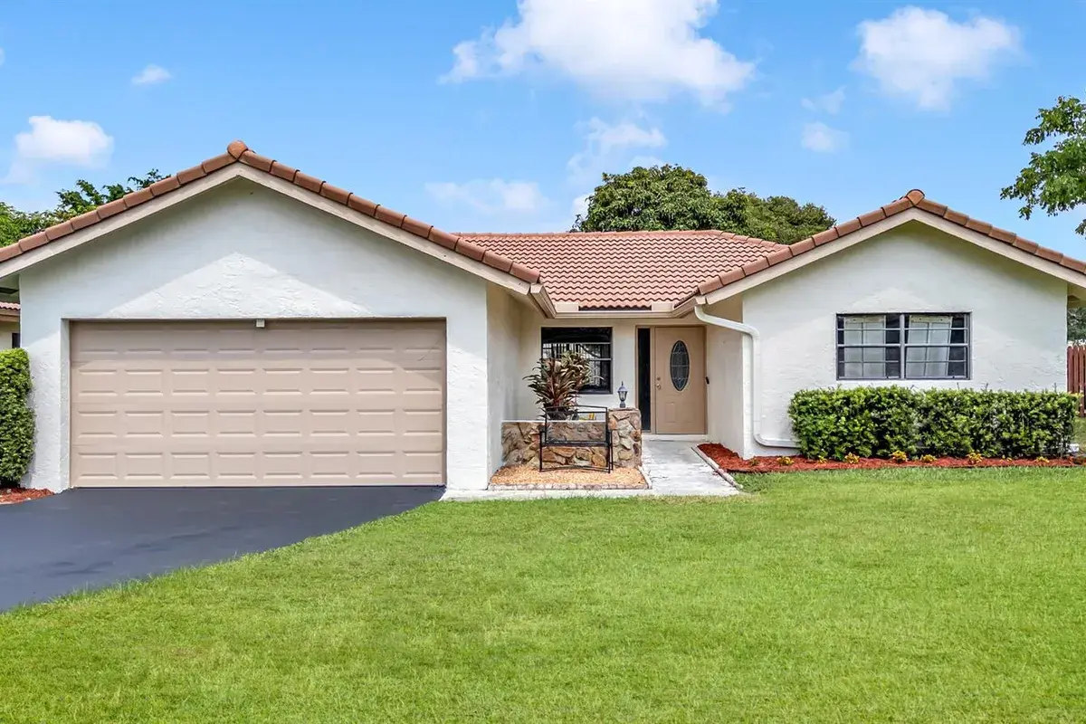 1273 Spring Cir Drive, Coral Springs FL 33071