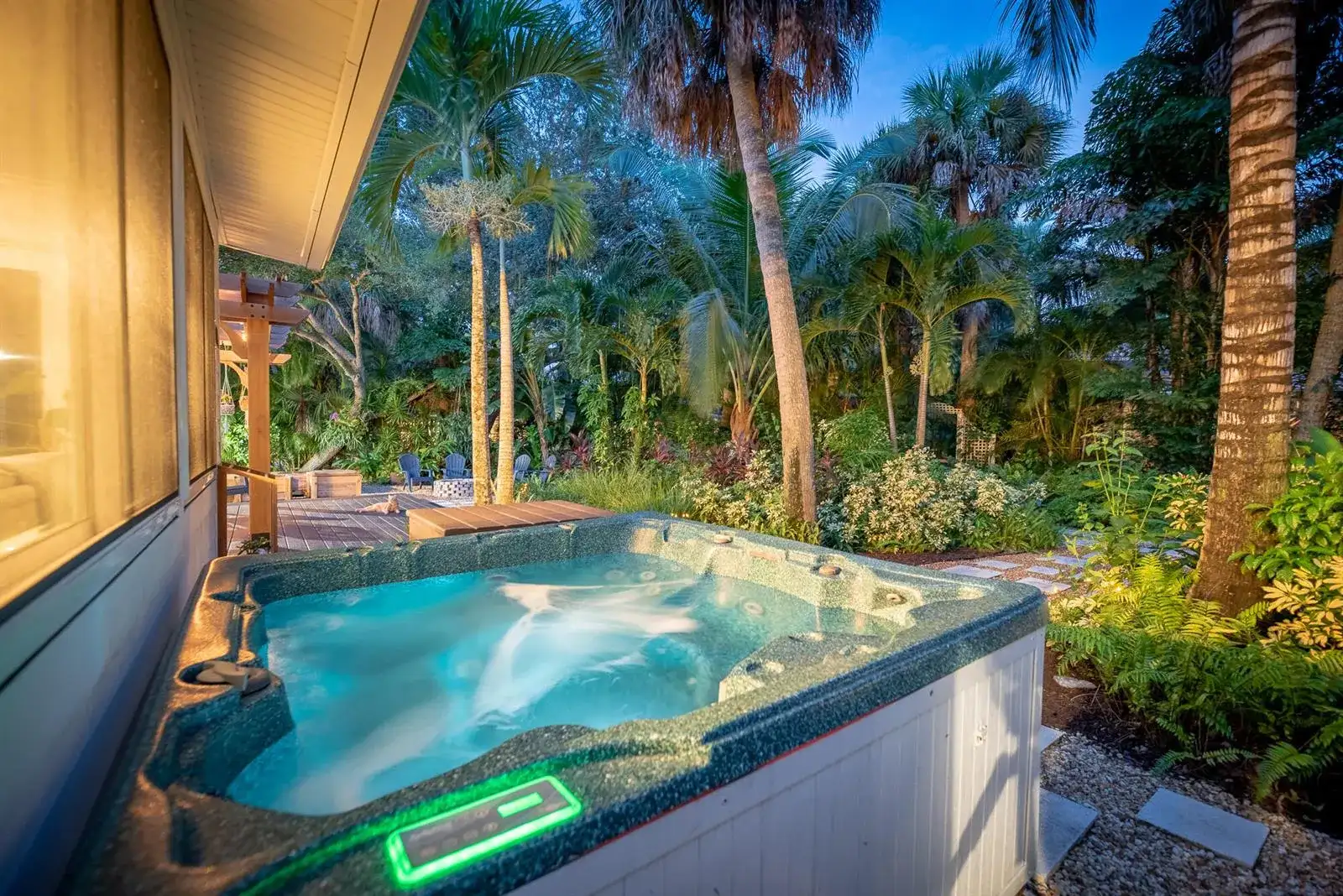 547 SW Riverview Street, Stuart FL 34994 photo 4