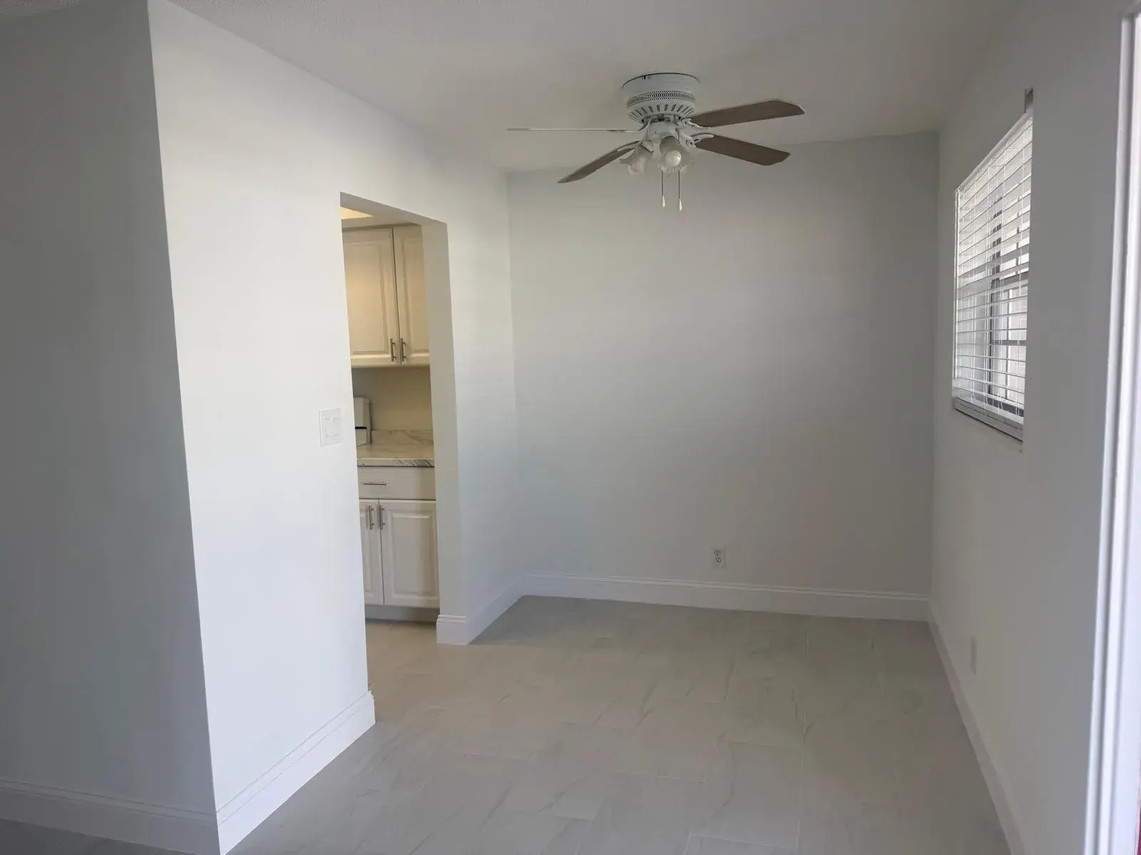 402 Lake Shore Drive # 202, West Palm Beach FL 33403
